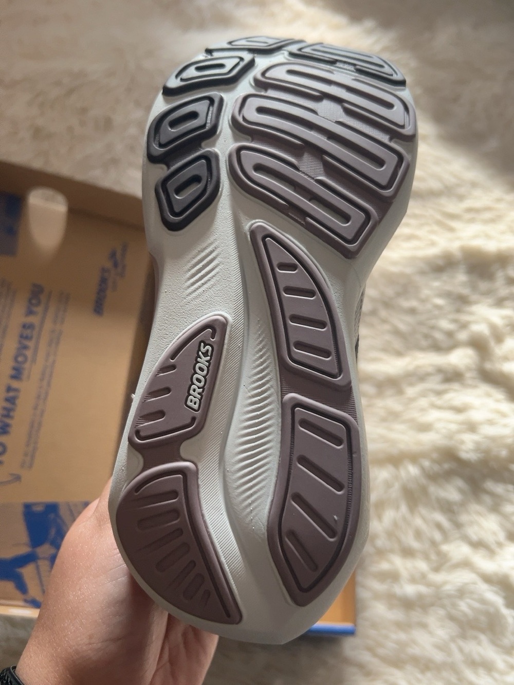 Brooks Revel 9 Women’s running shoes size 7.5 grey rose raisin new in box - Picture 4 of 6